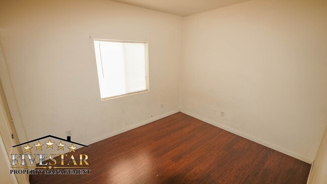 Building Photo - 1733 Pyxis St