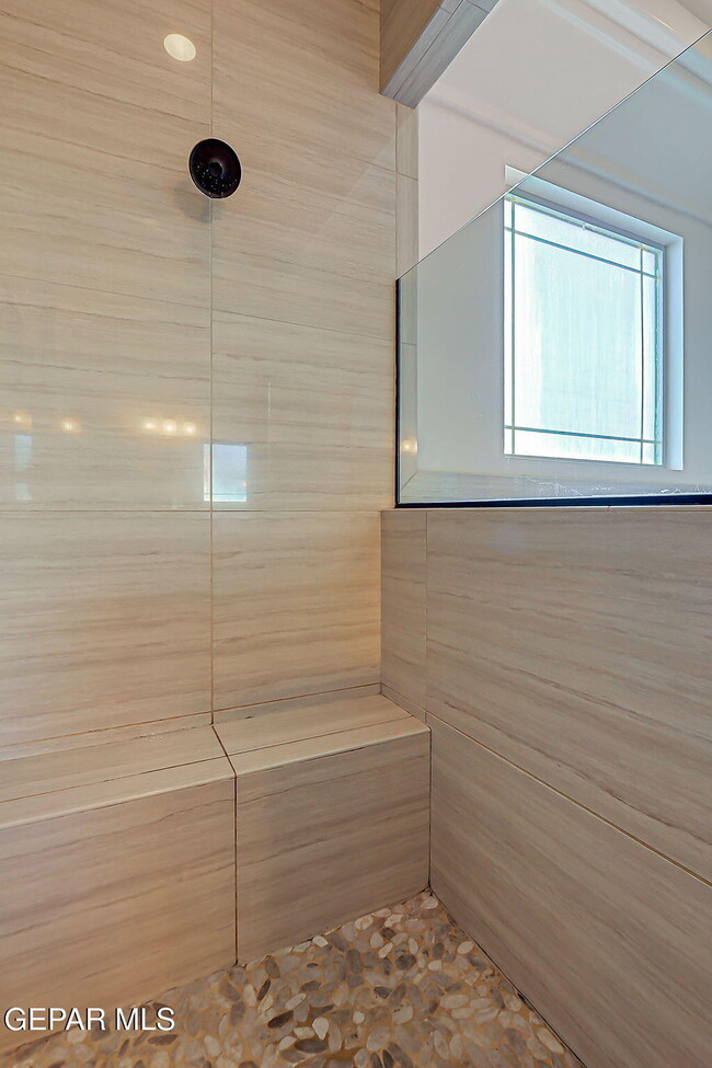 Building Photo - 13452 Emerald Falls Dr