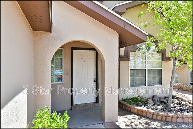 Building Photo - 6372 Franklin Ridge Dr