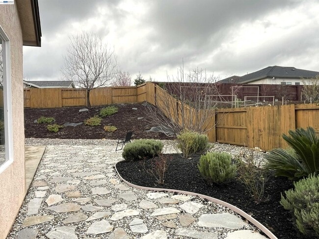 Building Photo - 358 Reddington Dr