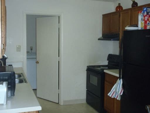 Building Photo - Open Floor Plan Ranch w/Large Fenced Yard