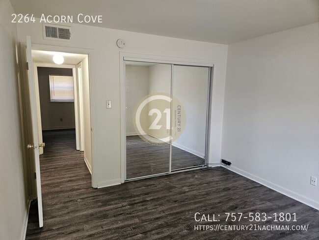 Building Photo - 2264 Acorn Cove