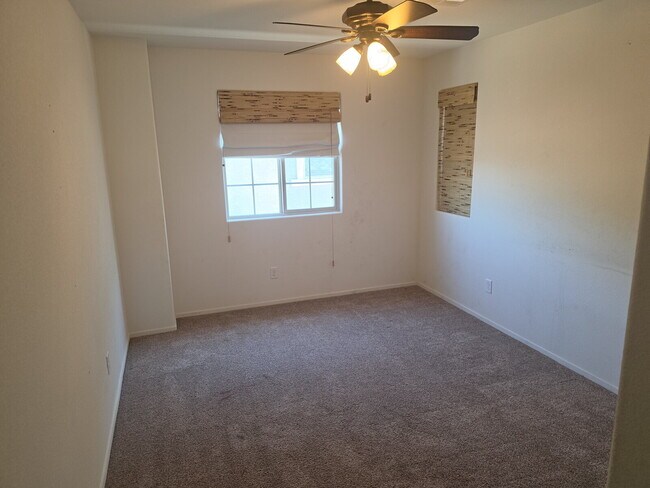 Building Photo - 4 Bedrooms PLUS loft and office/den in Cadence!