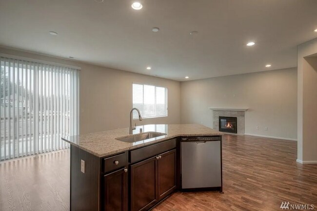 Building Photo - 2810 Kacie Ct NE