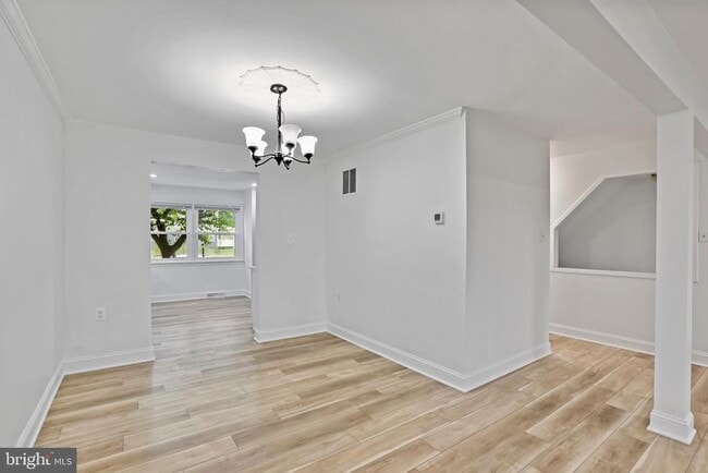 Building Photo - 123 Davis Ave SW