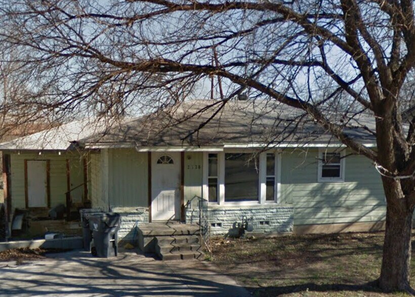 Front - 2128 Jane St