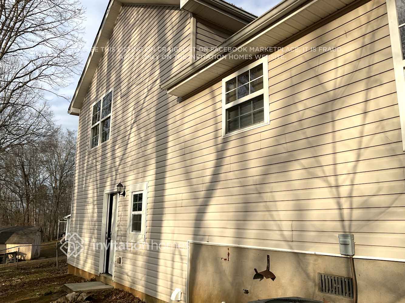 Building Photo - 6827 Summit View Dr