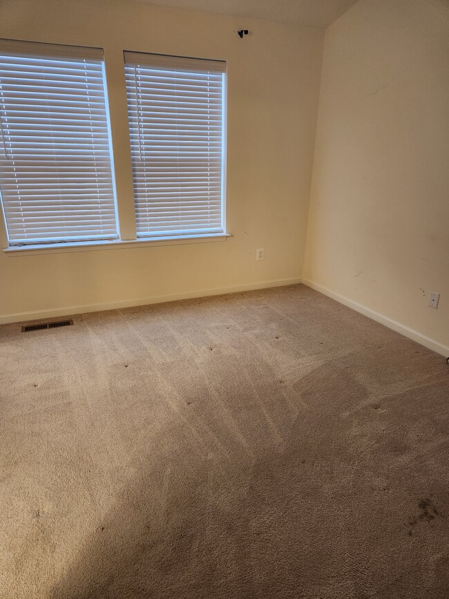 Building Photo - 24 Orch Grn Dr