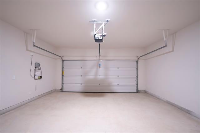 Building Photo - 1800 Bleriot Ct