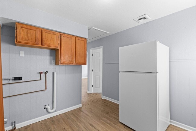 Building Photo - 251 Elbring Dr