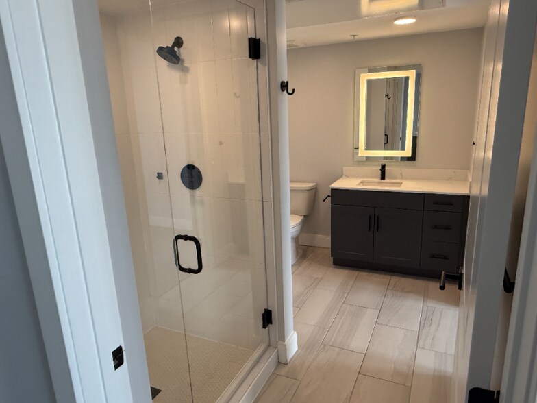 Building Photo - 1840 Market St