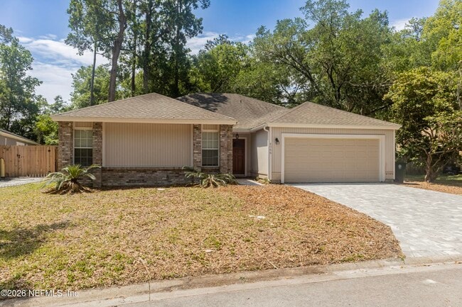 Building Photo - 8066 Dickie Dr