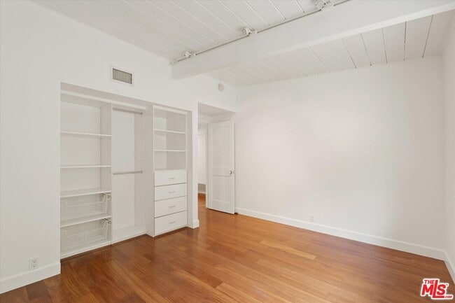 Building Photo - 1324 El Hito Cir