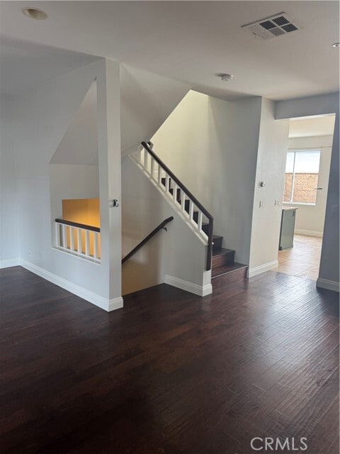 Building Photo - 2223 Pacific Ave