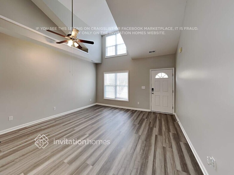 Building Photo - 1900 Red Quartz Dr