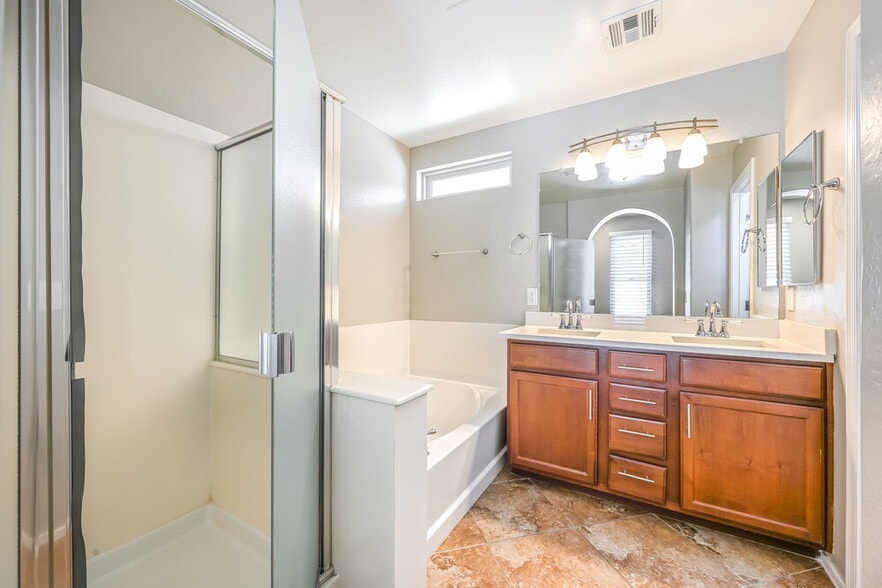 Building Photo - 28926 N 124th Dr