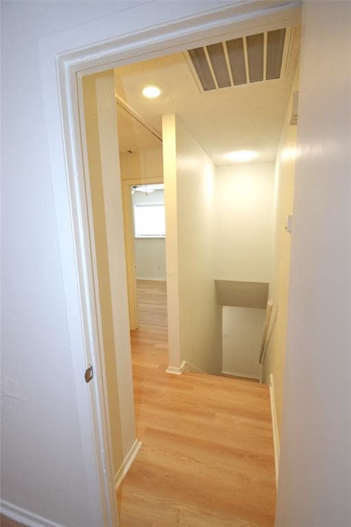 Building Photo - 1202 Southport Dr