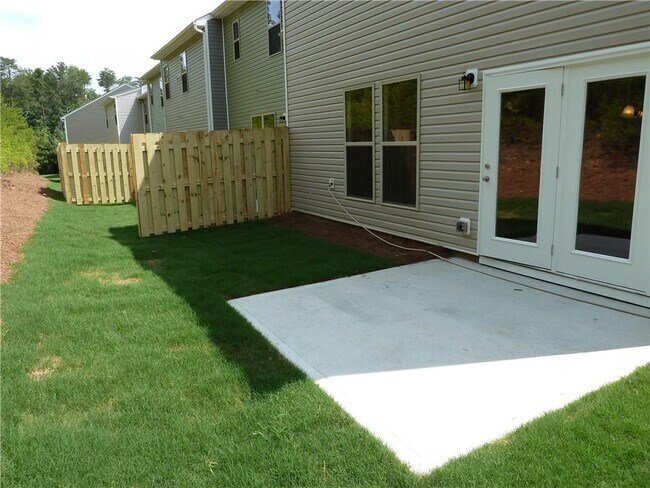 Building Photo - 1450 Brookmere Way