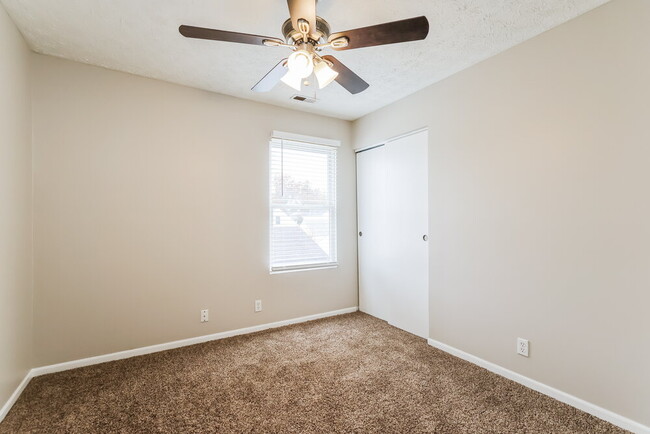 Building Photo - 6220 Maravian Dr