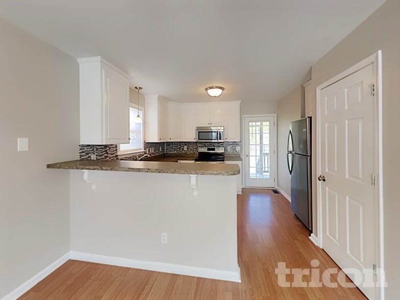 Building Photo - 51 Bear Oak Dr