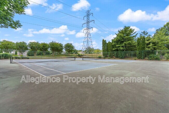 Building Photo - 8073 Morning Meadow Ct