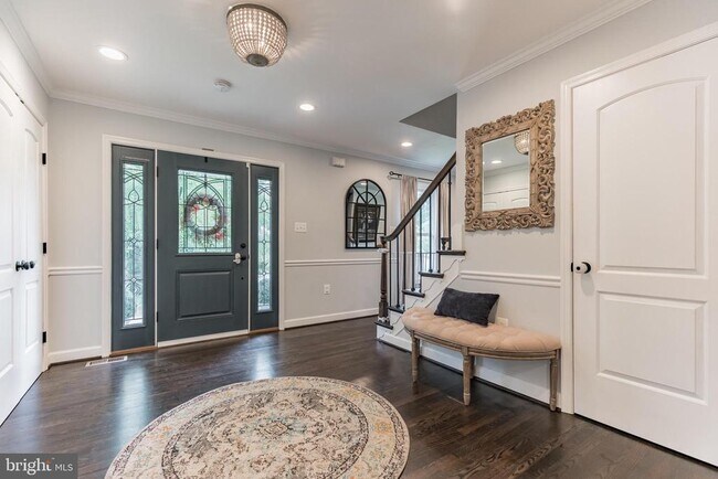 Building Photo - 9911 Barnsbury Ct