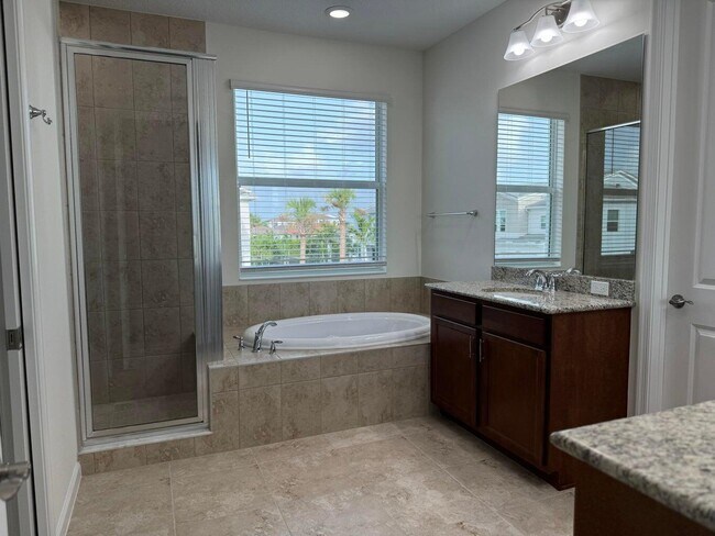Building Photo - 16452 Millenium Ct