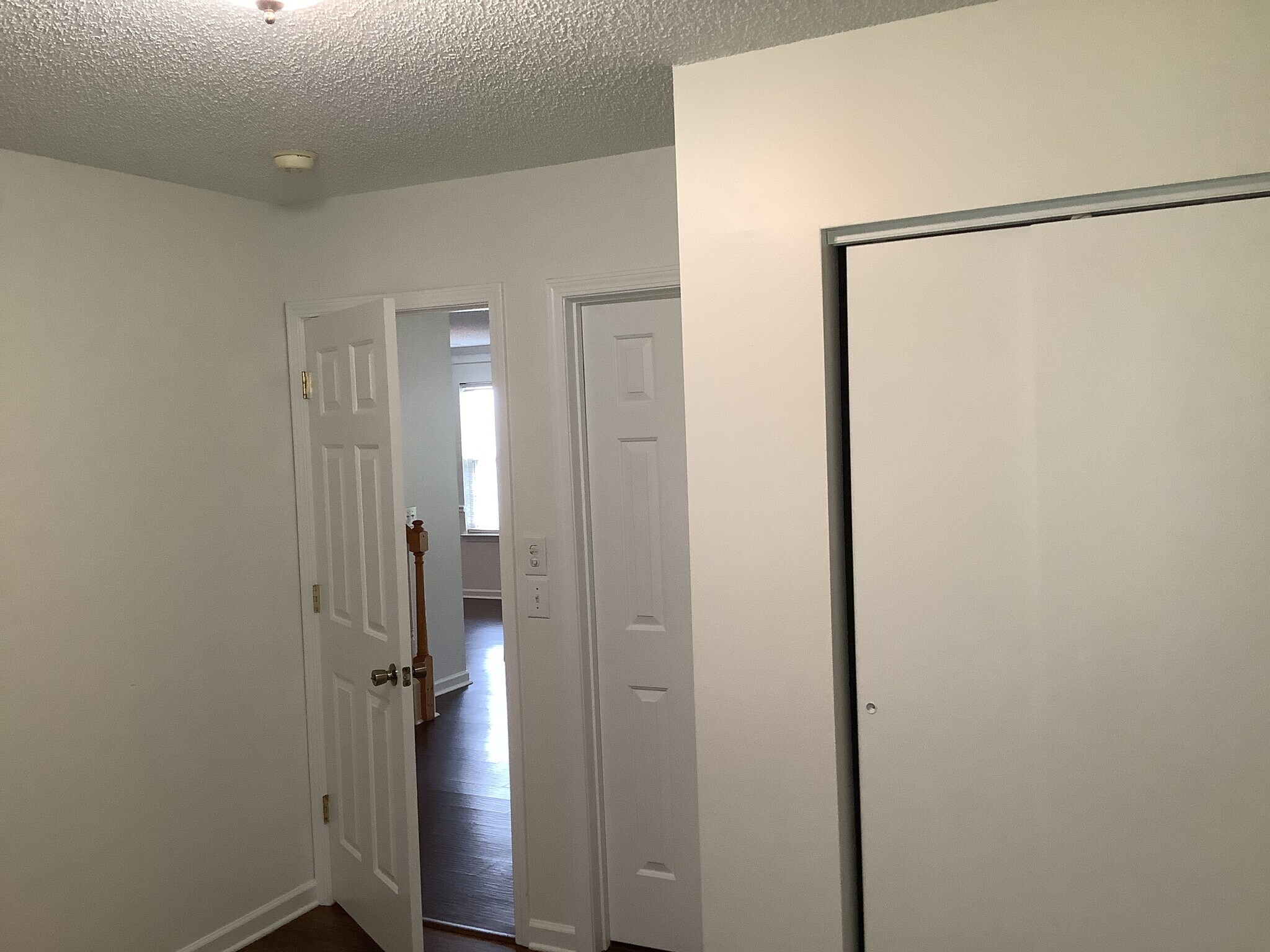Building Photo - 6527 Forest Cross Dr