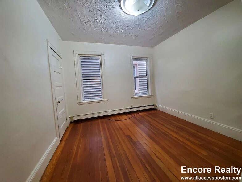 Building Photo - 9 Fulkerson St