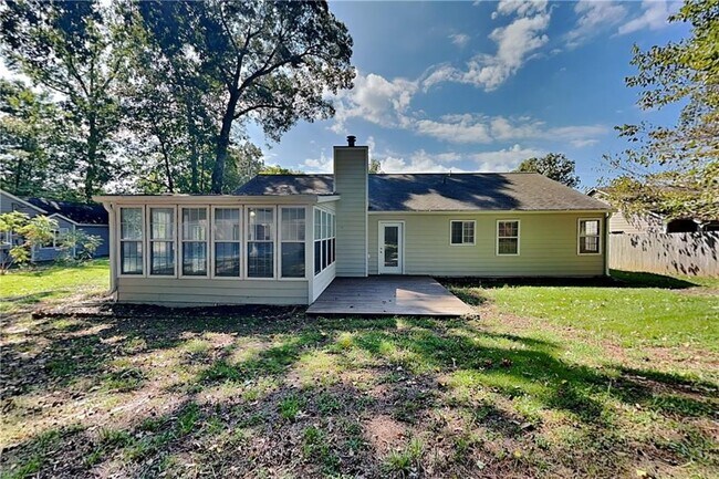Building Photo - 4019 River Rock Way