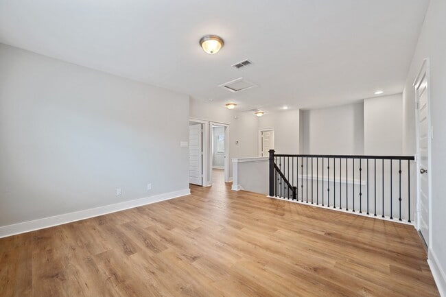 Building Photo - 18419 Blue Hollow Heights Dr
