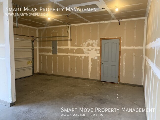 Building Photo - 6094 S Teak Way