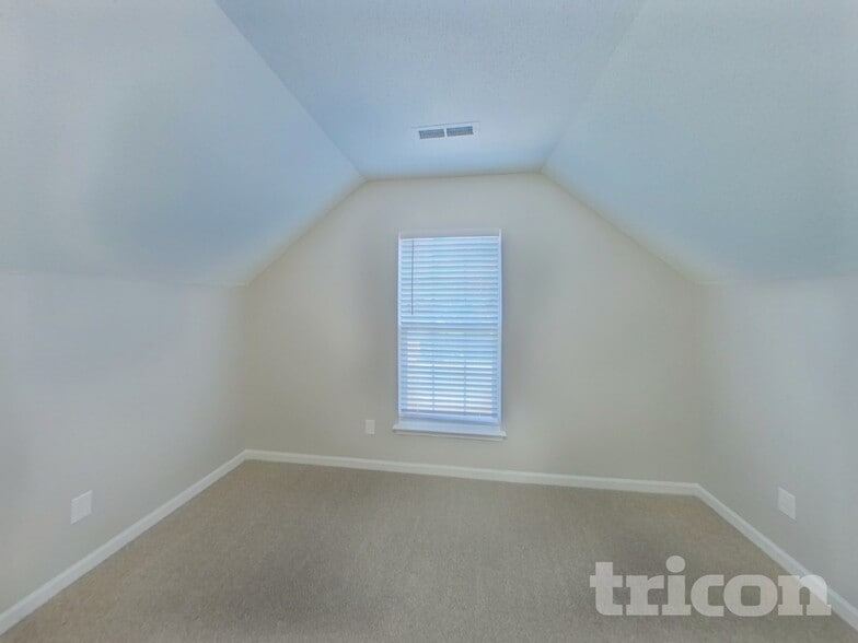 Building Photo - 1533 Moss Creek Dr