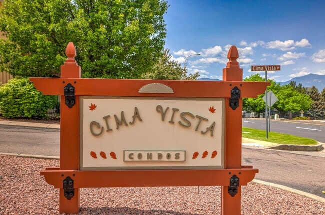 Building Photo - Available Now 3 Bed 3 Bath 2 Car Garage To...