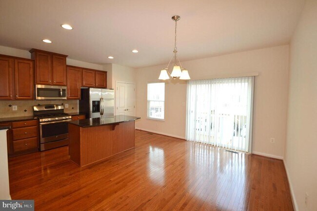 Building Photo - 42618 Drazenovich Epoch Ter