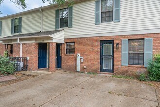Building Photo - 124 Barksdale Ct
