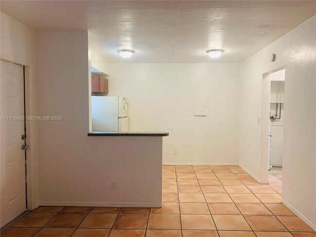 Building Photo - 661 NE 86th St