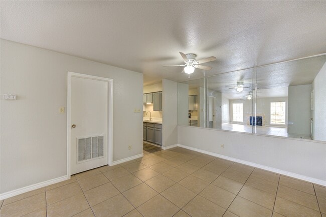 Building Photo - 6500 Sands Point Dr