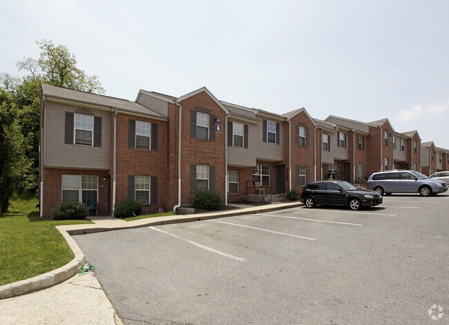 Building Photo - Chestnut Pointe