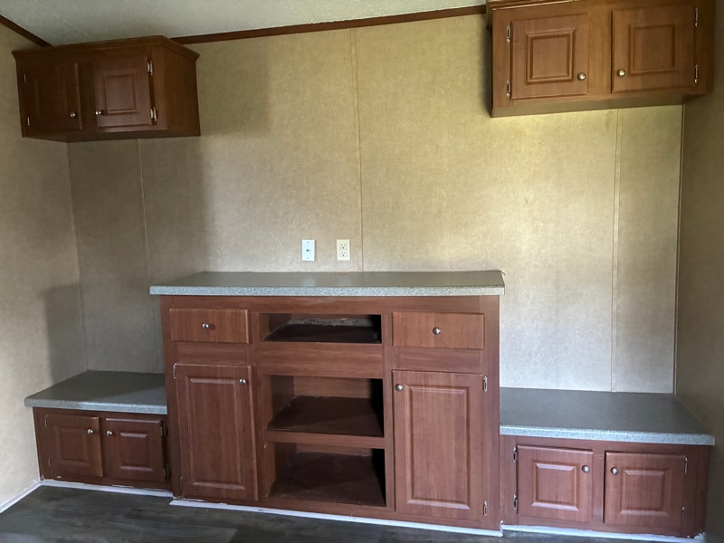 Building Photo - 841 State Hwy 75 N