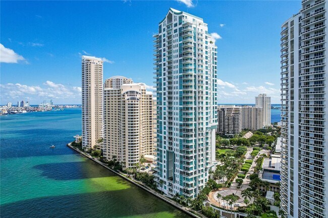 Building Photo - 900 Brickell Key Blvd