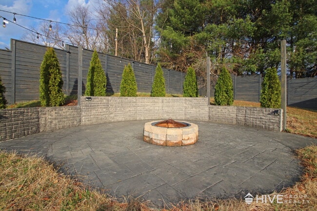 Building Photo - Modern Countryside Retreat with Fire Pit & Gazebo!