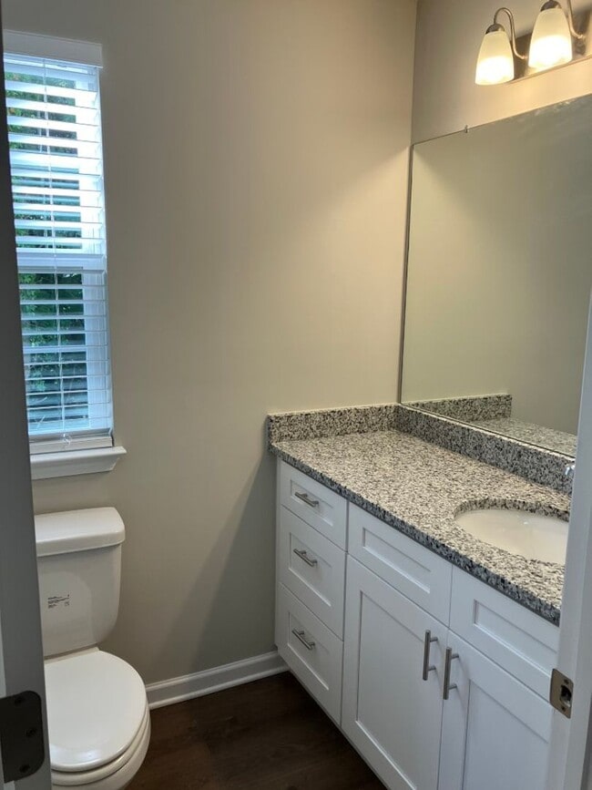 Building Photo - Nearly new and affordable in Columbia