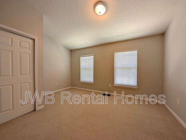 Building Photo - 8090 Summer Cove Ct