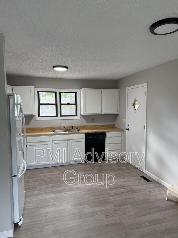 Building Photo - 6612 SW Arborglade Ln