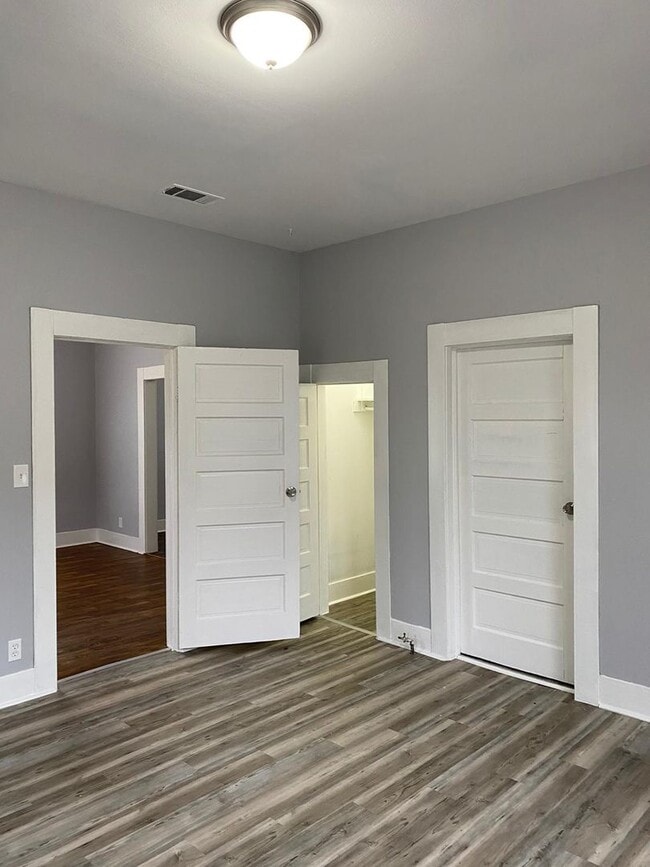 Building Photo - 2781 Sabine Pass Ave