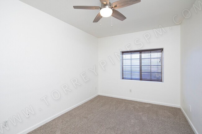 Building Photo - 4626 Albuquerque St