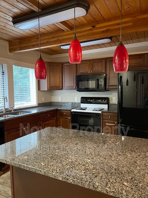 Building Photo - 5095 Cumberland Ct