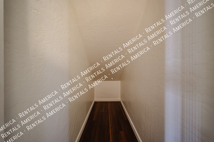 Building Photo - 3160 W Frankfurt Dr