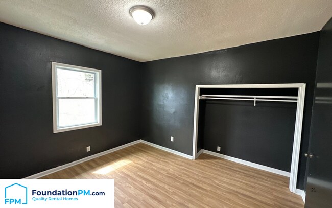 Building Photo - 1191 Sylvan St